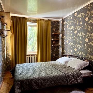 Квартальна вулиц вул. (Гладкова), 20