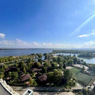 Продам квартиру з терасою в ЖК Bartolomeo