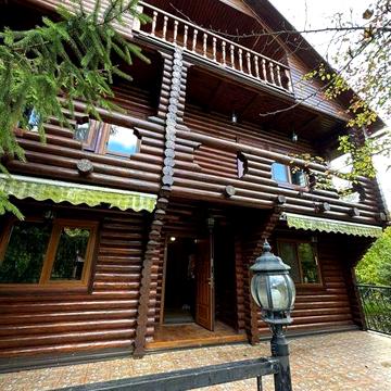 Будинок зі зрубу з басейном і банею, Копилів