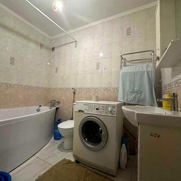 Оренда 2-кімнатної квар-ри в особняку з паркомісцем на Яцкова-Шевченка