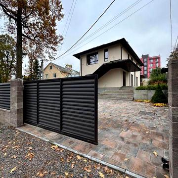 Будинок з бомбосховищем та терасою в Ірпені