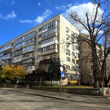 Шовковична вул., 29