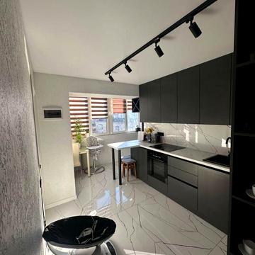 Олександра Довженка вул., 14