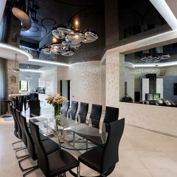 Зоряна вул., 5