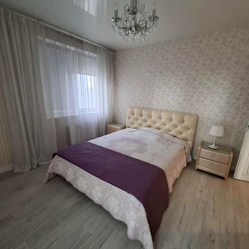 Академіка Глушкова просп., 9