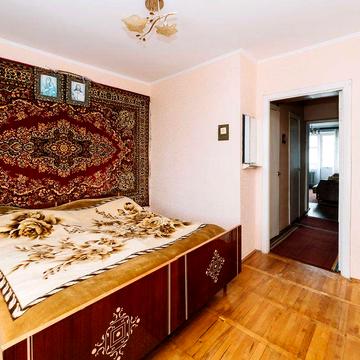 Продам 4-кімнатну квартиру в затишному місці центру Луцька