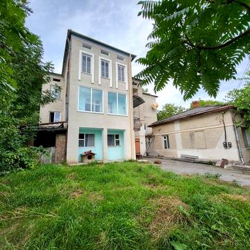 Знижена ціна Продається будинок в центрі Бережан можливий обмін