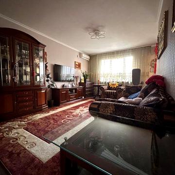 Твоя затишна 3-к біля набережної — друга лінія від води