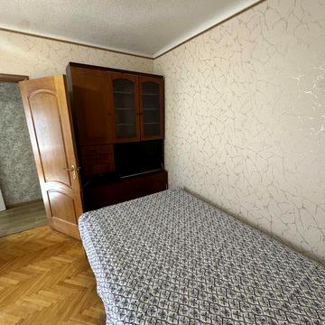 Здам1кв індустріальний міст трамвай метро вокзальнаКПІ почайнаНАУ