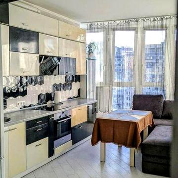 Простора 2-к квартира вул. Анни Ахматової 22