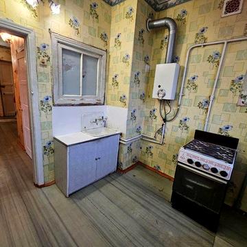 2 комн Сталинка Универмаг, возле ЗАГСа, напротив маг.Фуршет