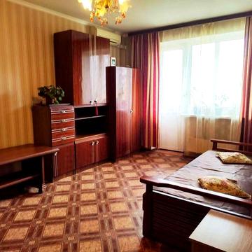 2-кімнатна, метро Харківська-5хв. пішки, Бажана, 5А, Газова плита