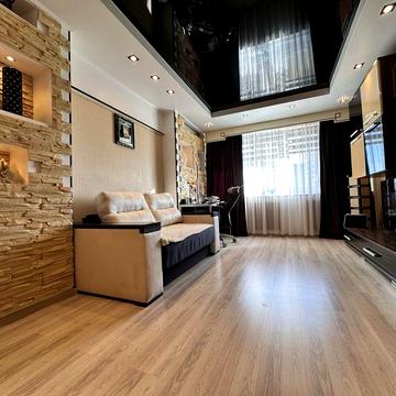 Продаж 3-кімнатної квартири 71 м², меблі/ техніка вул. Булгакова, 15