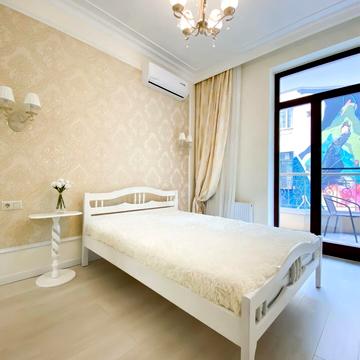 Французький бульв., 13а