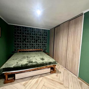 Осокорська вул., 2а