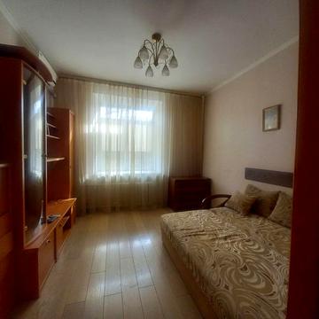 2к сталінка , Соломянка, Севастопольська пл