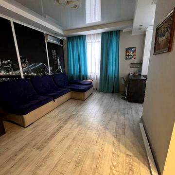 Трьохкімнатна квартира у військовому містечку