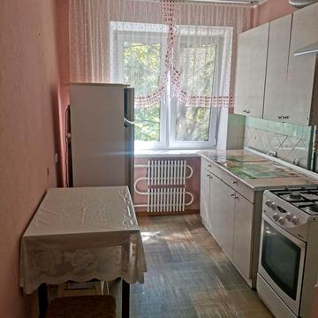 Терещенківська вул. (Червоного Козацтва), 25