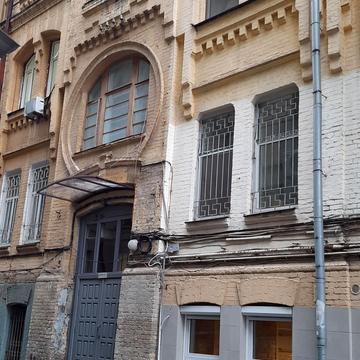 Ярославів Вал вул., 14