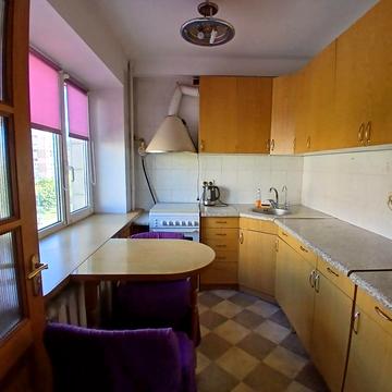 Лесі Українки бульв., 28