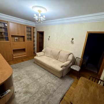 Оренда 3-к квартири вул.Оріхуватська 8к2