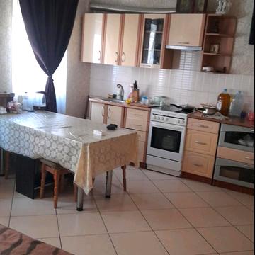 Радісна вул., 7