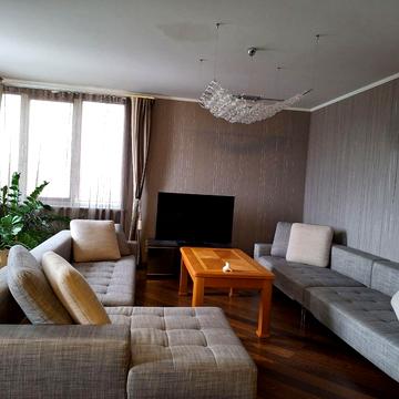 Голосіївський просп. (40-річчя Жовтня), 68