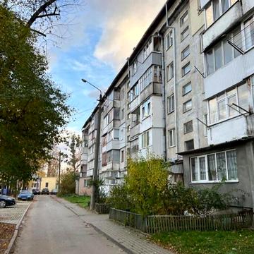 Чороновола, 138