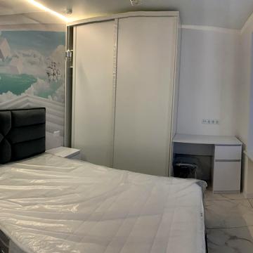 Проспект Героїв Украіни, 11 Б