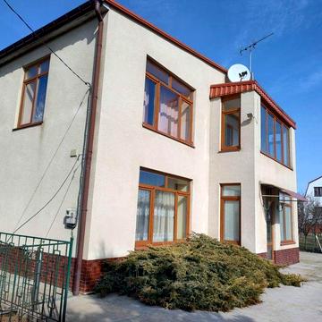 Новий двоповерховий будинок tir-01