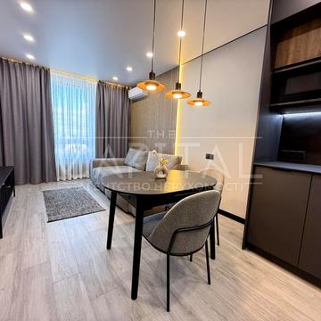 Ужгородський пров., 4/1