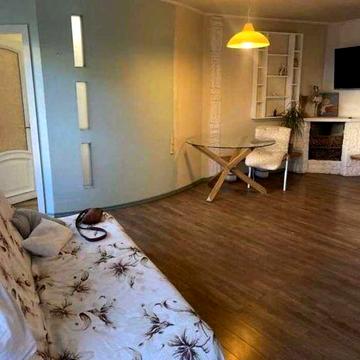 Здам 2к квартиру на вул. Макарова 1а