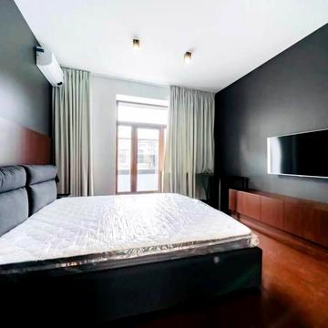 Ярославів Вал вул., 19