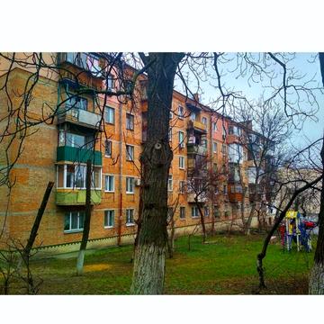 Митрофана Довнар-Запольського вул., 10