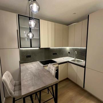 Олега Мудрака вул. (Генерала Наумова), 1-Б