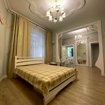 Івана Федоровича вул., 8