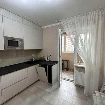 Оренда великої 2-х кімн квартири в ЖК «Еврика», ст.М «Іподром»)