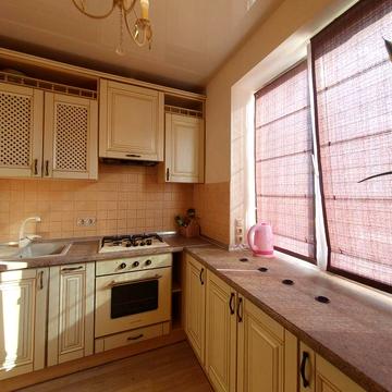 Продам 2х к.кв метро Холодная Гора,  ремонт  и мебель