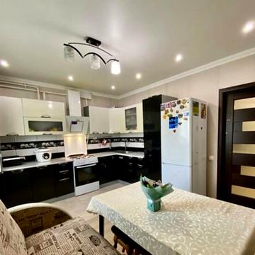 Пляжна вул., 12