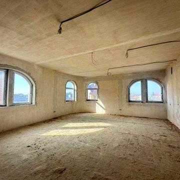 Простора трійка за доступною ціною в будинку клубного типу!!!