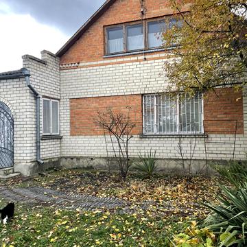 Крутий Берег, 5