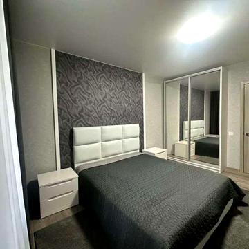 Микільсько-Слобідська вул., 4