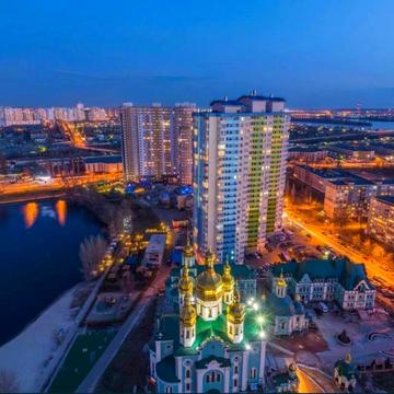 Юрія Шумського вул., 5