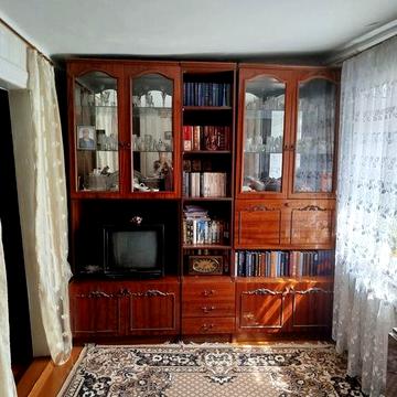 Продаю будинок в центрі міста.