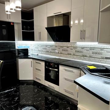 Регенераторна вул., 4/10