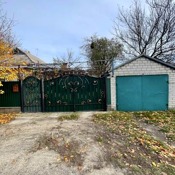 Молодіжна, 58