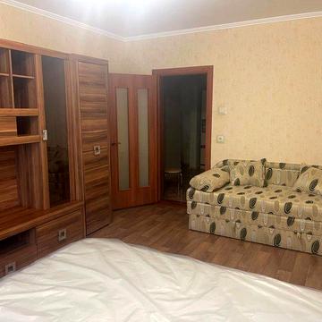 1 кімнатна,Троєщина,Закревського 95