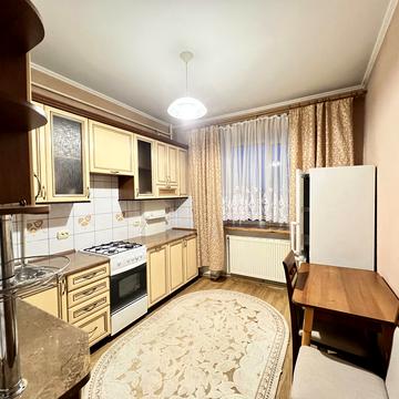 Василя Стуса вул., 28к2