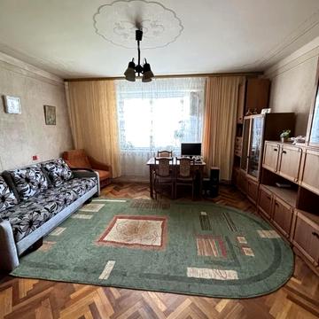 Івана Величковського вул., 16