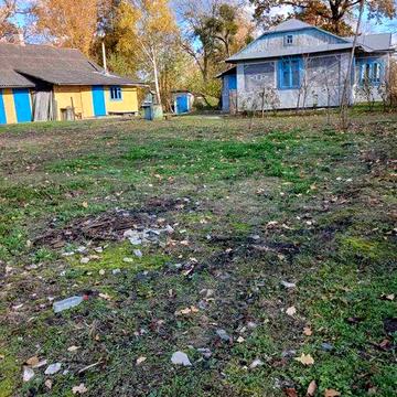 Продається ділянка з будинком